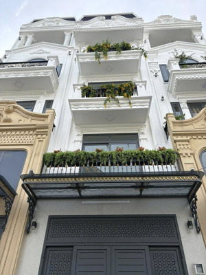 bán nhà giáp tân phú gần công viên kênh nước đen, 4x15m 4 tấm hẻm 8m thông giá 7.95 tỷ