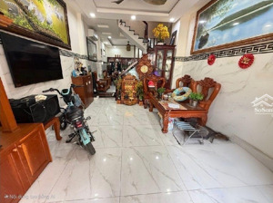 chỉ nhỉnh 5 tỷ, nhà 4 tầng, 4.2x15m, ngay tên lửa nối dài