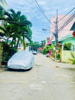 nhà ô tô vi vu hẻm trần phú _ cách biển : 280m { gần bệnh viện vinmec } giá: 5,2 tỷ.