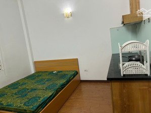 cho thuê phòng tại ngõ 191 giáp bát, giá : 3,5 triệu/tháng