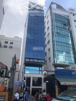 hot, mt ngay đồng đen , p11, tb , dt: 5m x 25m dtcn: 125m2 , kc: hầm 5 lầu , giá 26 tỷ