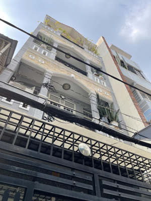 thích quảng đức phú nhuận, hẻm xe hơi, ngang 4,6m dài 15m, 4 tầng, 9. x tỷ