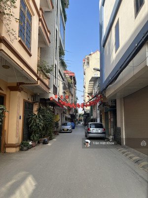 nhà đẹp đón tết - đi bộ ra hồ ba mẫu - ngõ thông gần ô tô - 4 tầng 45m full nội thấy hơn 12 tỷ