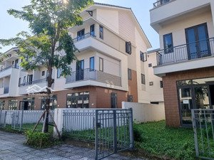 hiếm! shophouse centa riverside vsip, 120m2, đối diện sun group phù đổng - gần metro