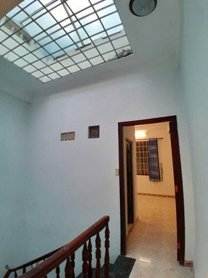 cho nữ thuê phòng số 343/ tô hiến thành phường 12, quận 10.