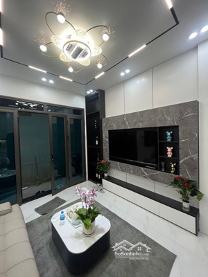 bán nhà mới bạch mai 22/25m2 5 tầng, ngõ 3 gác gần phố giá 6.5 tỷ