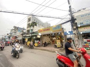 nhà mặt tiền trung tâm gò vấp giữ tiền, sinh lời bền vững