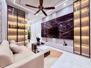 bán nhà minh khai lô góc - full nội thất - nhiều phòng ngủ - ngõ ba gác - sổ đỏ nở hậu - nhà ở ngay