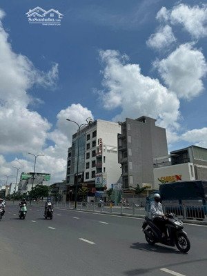 vị trí vip! mặt tiền dương quảng hàm đẹp nhất quận gò vấp dt 6.5x24m, giá 34.5 tỷ