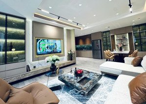 gia đình bán căn 3 ngủ 149m2 tại vinaconex 1, tòa a1 ban công đông nam, full nội thất đẹp, sổ đỏ.