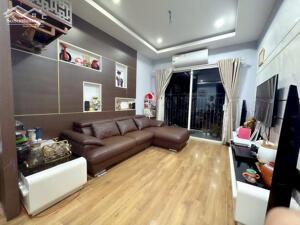 Chủ gửi bán căn hộ Ecohome Phúc Lợi 68m2 2pn2wc full đồ bc Đông Nam giá 4,5 tỷ.