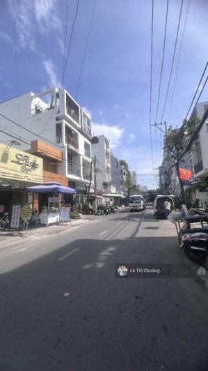 bán gấp nhà mặt tiền đường số tân quy quận 7 -62m2 - 3tầng -4pn -11.5tỷ tl