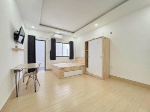 ưu đãi cuối năm - ban công - giá cực kì ưu đãi - hình thật - nhà thật