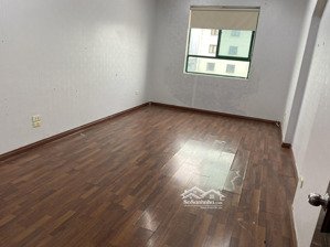 cho thuê căn hộ 17t7 hoàng đạo thúy, trung hoà nhân chính 105m2, 3 pn, 2wc đồ cơ bản 15tr/th