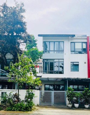 cho thuê biệt thự song lập khu botanic tổng diện tích: 400 m², đầy đủ nội thất cao cấp