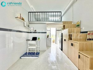 phòng trọ gác lửng ban công siêu thoáng ngay khu công nghệ cao quận 9