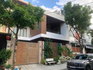 sụp hầm. bán biệt thự trung tâm hải châu. 218m2 ngang 10m. khu an ninh quan chức