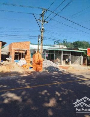 bán đất 500m2 thổ cư xây trọ đường 32m giá rẻ 750tr, sát bên kcn bình dương cho công nhân thuê