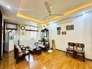 siêu phẩm hai bà trưng - gara 2 ô tô - mặt tiền hoa hậu - phân lô vip - nhà đẹp dân xây chắc chắn