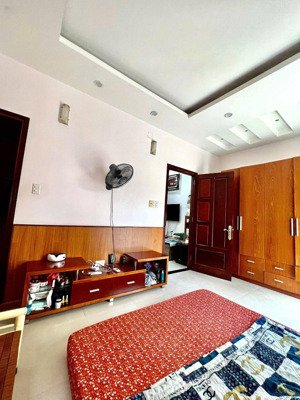 siêu đỉnh mặt tiền p.2 tân bình - 4 tầng - ngang 5.5m - sẵn thu nhập - chỉ 14,5 tỷ cho 78m2