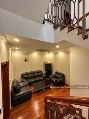 bán gấp nhà mặt tiền đường hoa mai, p2, quận phú nhuận dt: 8x18m giá 50tỷ