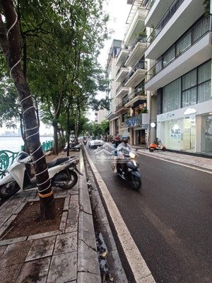 mặt phố, view hồ tây, vìa hè, kinh doanh sầm uất, mặt tiền rộng, hiếm có, chỉ 93 tỷ