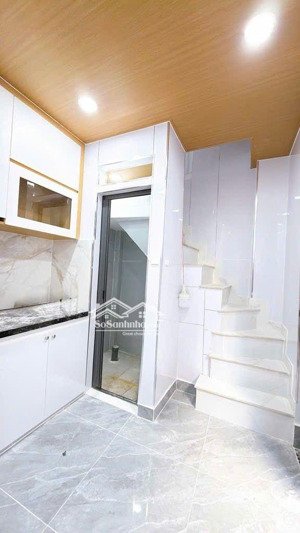 nhà mới 4 tầng hàng mini q4 giá chỉ 1 tỷ 99