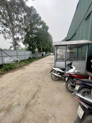 cho thuê kho xưởng, tây mỗ nam từ liêm, dt 810m2, xe công đỗ cửa xuất vat, điện 3fa, bảo vệ kho đẹp