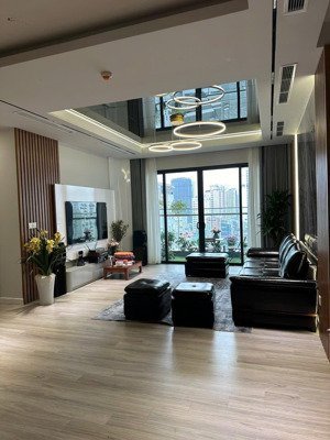 quỹ căn 2pn,3pn,4pn tại brg the diamond residence 25 lê văn lương tháng 12/2025. lh 