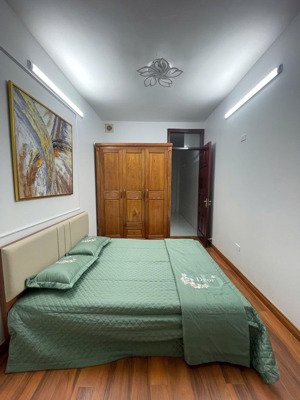 nhà lô góc 2 mặt thoáng sáng, cách mặt phố bạch mai 20 m. 60m2 3 tầng, 5 ngủ. 8,5 tỷ tt q.hbt hn