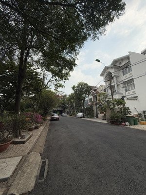 bán đất biệt thự khu ao sen-tên lửa quận bình tân, view công viên, kế aeon mall, 10x20m, 26 tỷ