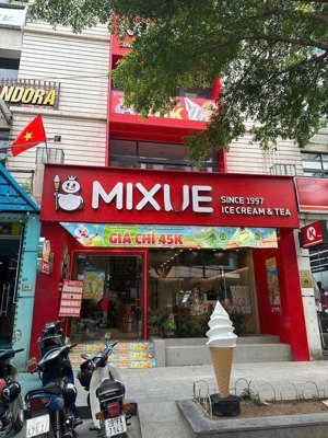 cho thuê mbkd phố phạm ngọc thạch - đống đa, dt 145m2 x2 tầng, mt 9m, 160 tr, thông sàn, đi riêng