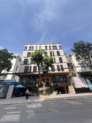 siêu phẩm dòng tiền trung tâm quận 1 hđt 14.000 usd/tháng- giá chỉ 100 tỷ