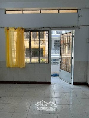 chính chủ gửi bán gấp! căn 60m2 chung cư hùng vương điện máy - giá tốt nhất 2.79 tỷ!