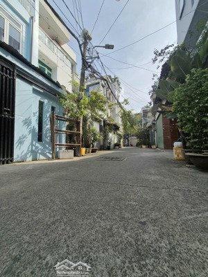 b.v thống nhất, hẻm xe tải 5m gần mặt tiền, 95m² , ngang 5m, chỉ 8 t.ỷ 5