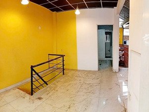 nhà cho thuê giá rẻ 1 lầu mặt tiền phạm văn đồng, gò vấp