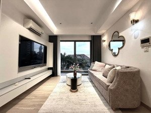 hot deal! cần bán 3pn giá rẻ masteri thảo điền - full nội thất mới, lh ngay tiểu hiền