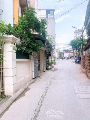chính chủ bán nhà 5 tầng phố nguyễn thái học 63m chỉ 20.5 tỷ ba đình ô tô đỗ cửa