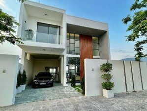 bán đất tặng luôn biệt thự 2 tầng kèm hồ bơi - view mặt vịnh thuận phước