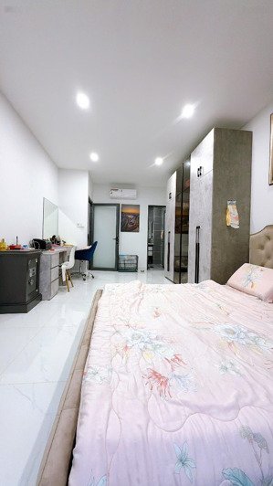 bán nhà hẻm 49 khánh hội mới 3 phòng ngủ nhà 4 tầng