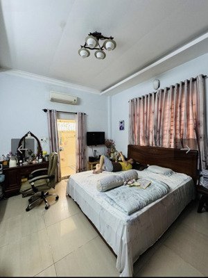 bán nhà mặt tiền đường số quận 7 - 159m2 - 24tỷ.