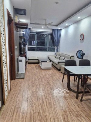 chính chủ bán căn 2 ngủ tầng trung tòa thương mại hh tại thái hà - phạm văn đồng