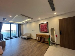 cho thuê cc n01-t4 ngoại giao đoàn giá siêu hời 18 triệu, 87m2