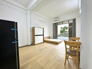 cho thuê studio ban công q4 - gần đh luật, cầu tân thuận, đh nguyễn tất thành, cầu khánh hội