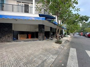cho thuê mbkd quán nước - văn phòng - online vỉa hè siêu rộng tân phú