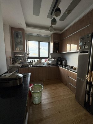 bán căn hộ cc hà đô 75m2, 2pn 1wc