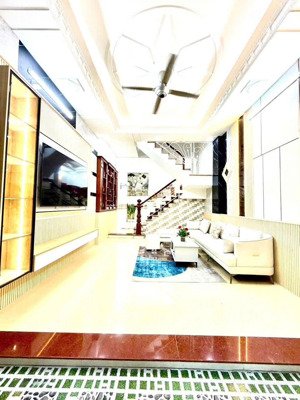 siêu phẩm xe hơi ngủ trong nhà, đường hiệp thành 13, quận 12, giá chỉ 5,7 tỷ