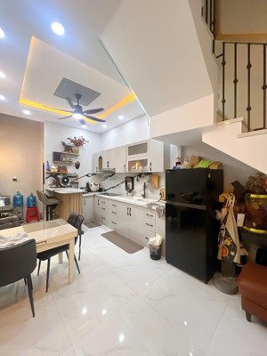 nhà ngay phú thọ hòa 49m2 h3g thông 4tầng 4pn 4wc btct tặng nội thất giá 5,9 tỷ