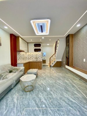 nhà mới đẹp 1 trệt 1 lầu 2pn 2wc hẻm 304// tân kỳ tân quý