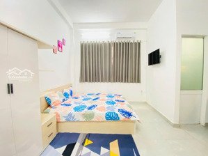 cho thuê phòng cửa sổ đón nắng , full nội thất , ngay đường 3/2 - gần toà nhà viettel